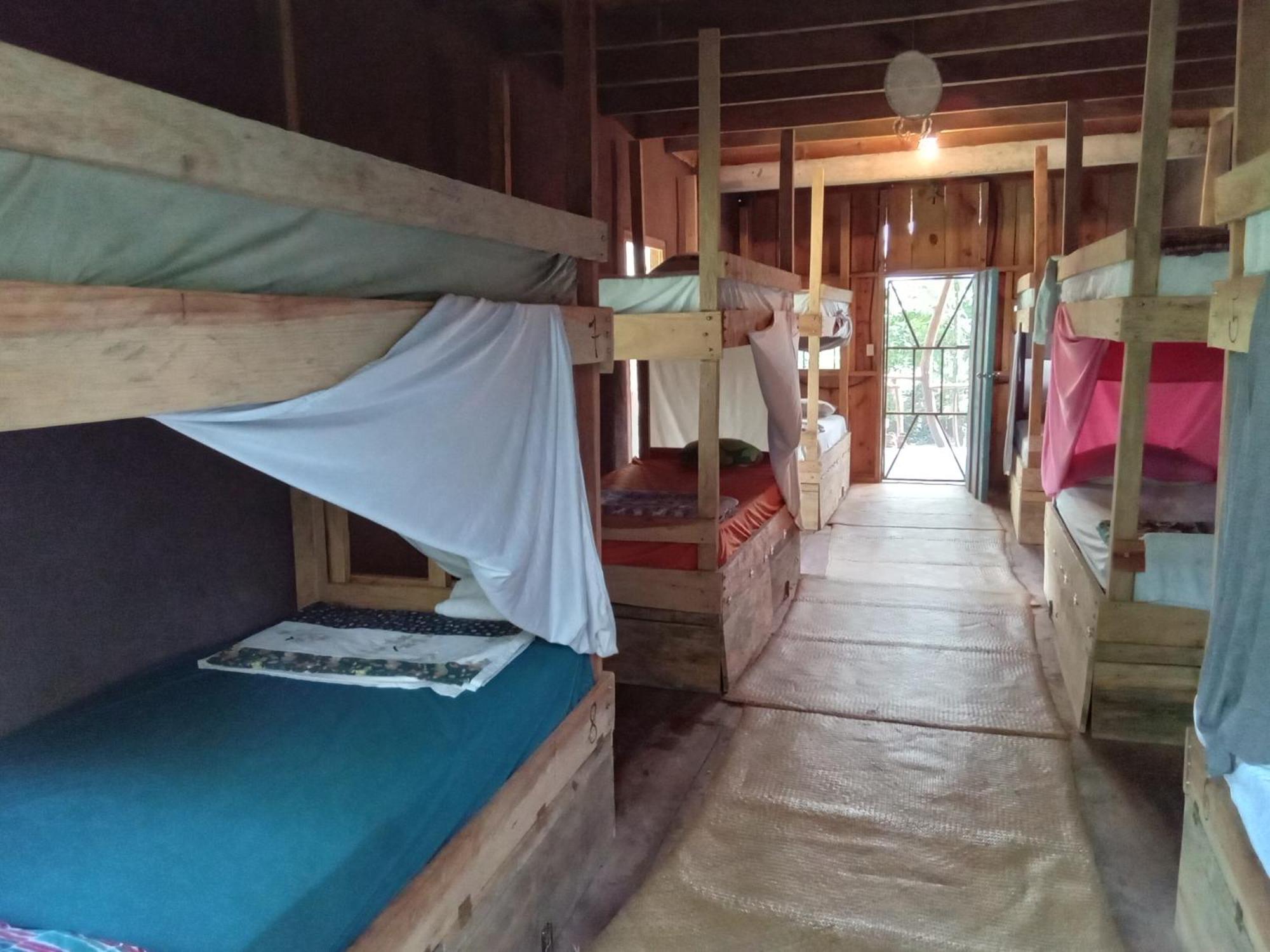 Hostal Azul Del Lago Agua Azul Rum bild