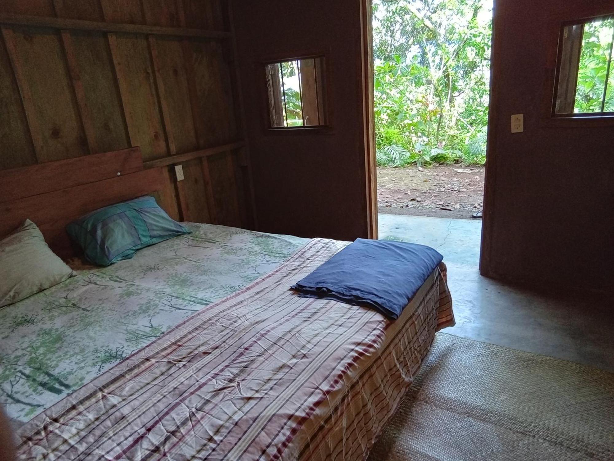 Hostal Azul Del Lago Agua Azul Rum bild