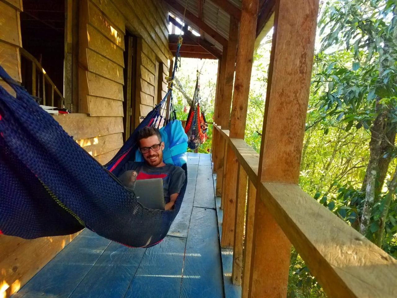 Hostal Azul Del Lago Agua Azul Exteriör bild